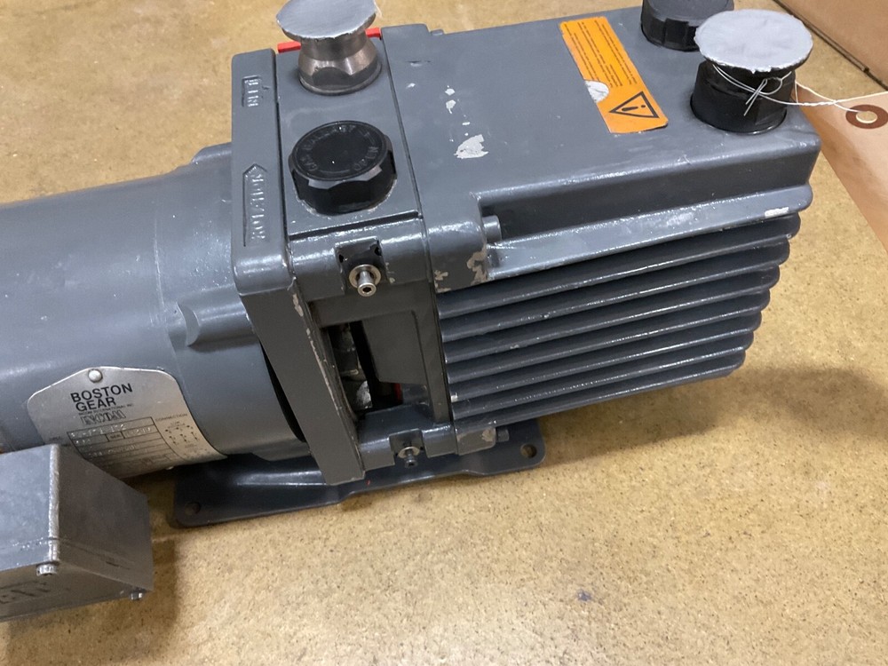 REBUILT E2M8 EDWARDS 8 VACUUM PUMP 3 PHASE VP190