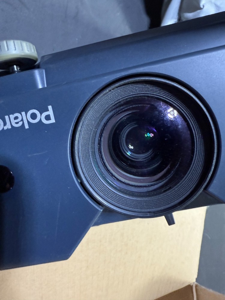 Polaroid 240 LCD Projector no remote or cables