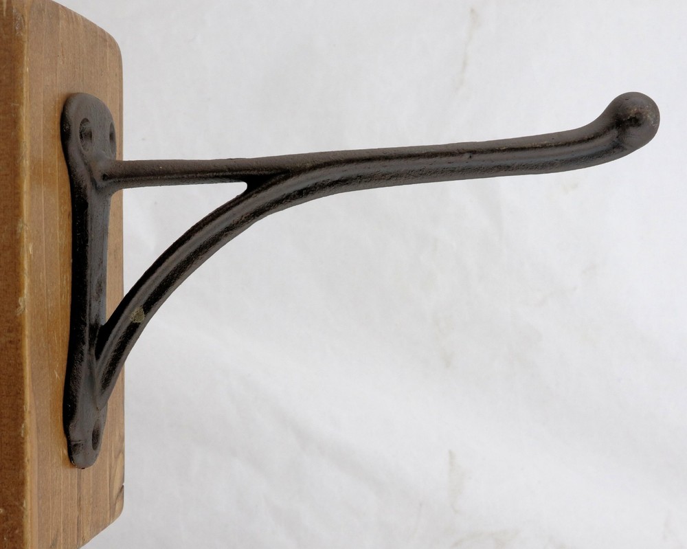 ANTIQUE CAST IRON 8" HARNESS, TACK, WALL HOOK