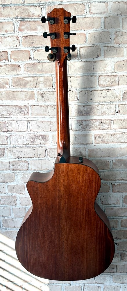 Taylor 324CE 2019 - Shaded Edgeburst