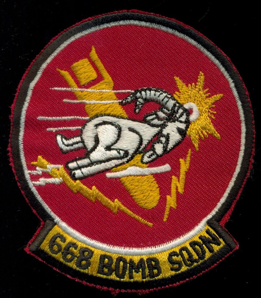 USAF 668th Bomb Squadron Patch Q-3