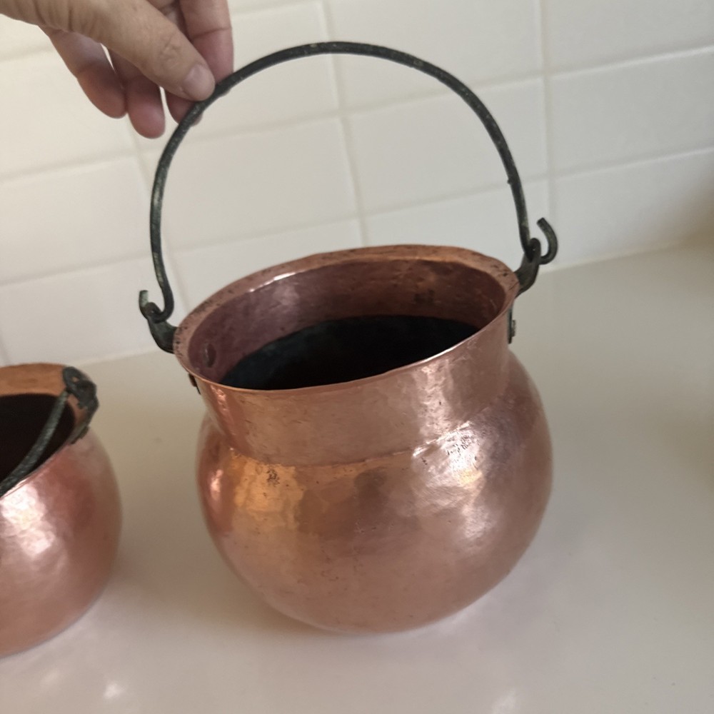 Set Of 2 Stacking Hammered Copper Planter/Pot/cauldron