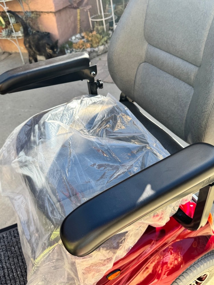 New Merits 3 Wheel Mobility Scooter