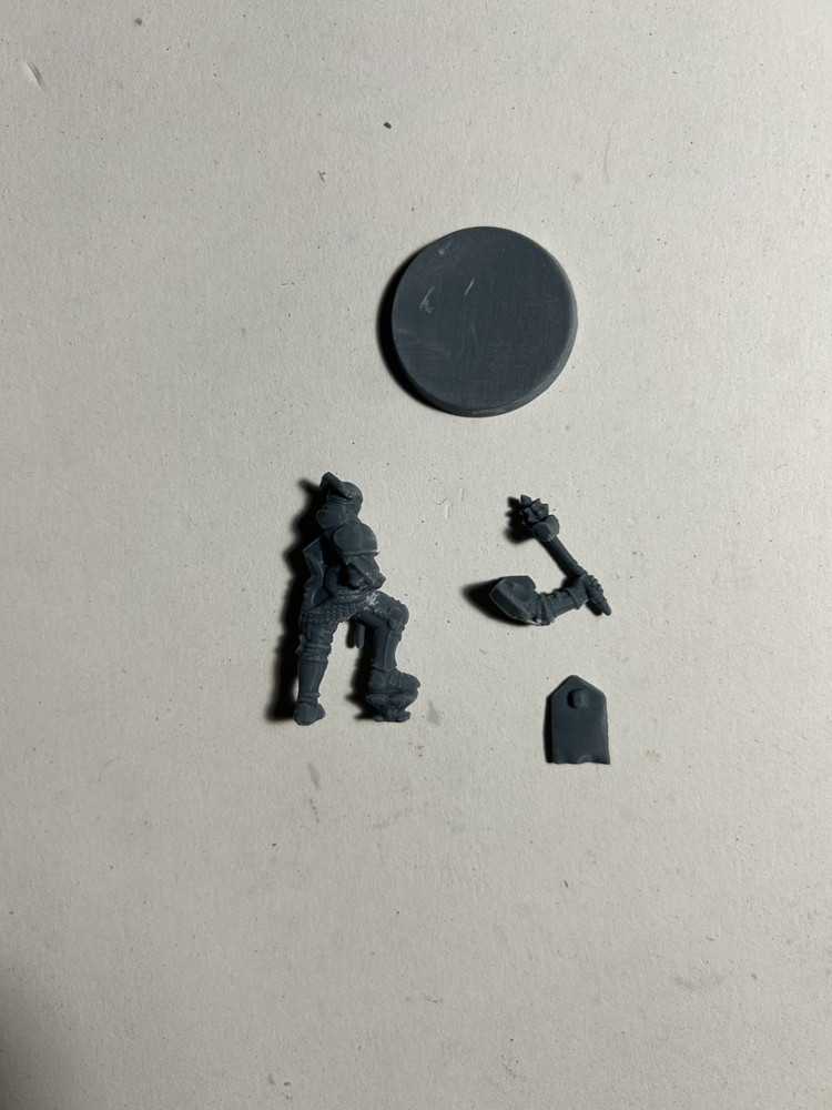 Warcrow: Mace Escorts