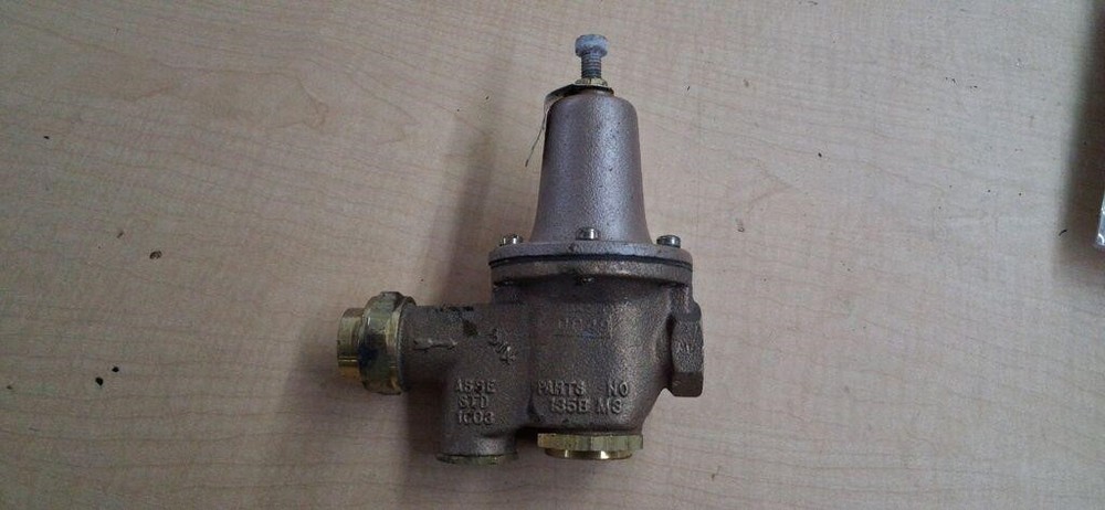 Watts Regulator Water Pressure Reducing Valve U5B  5M3 3/4"