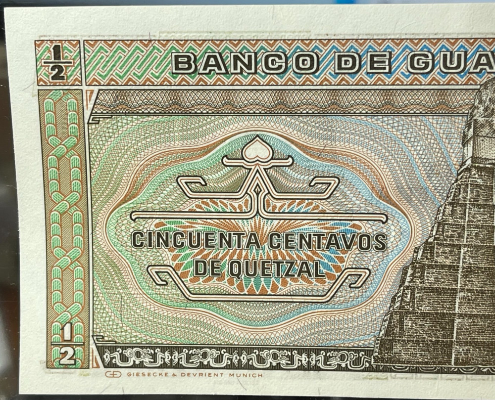 1983 Guatemala 1/2 Quetzal Banknote High Grade High Value