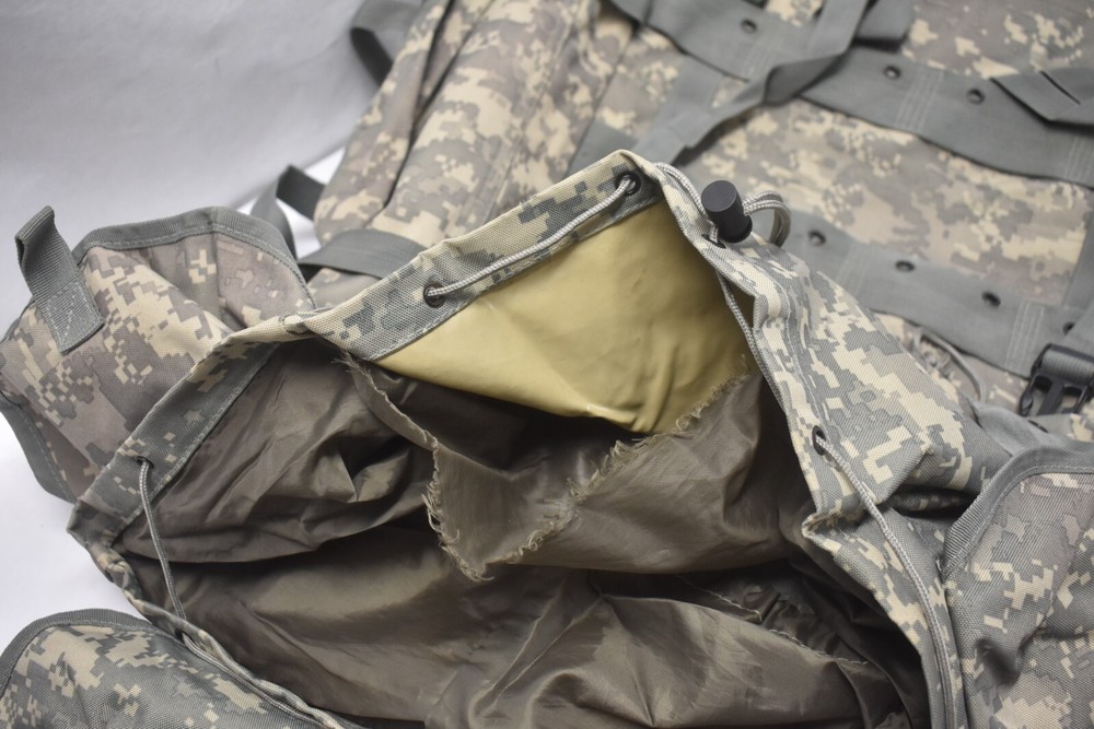 Military Combat Field Pack Load Carrying Backpack Outer Metal Frame Digital Camo