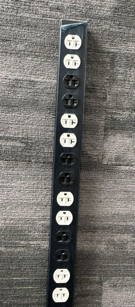 Aphel Technologies Power Distribution Unit Metered PDU Rack Mount, 16 Amp