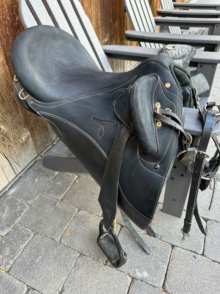 SADDLE BUILT BY COLIN DANGAARD