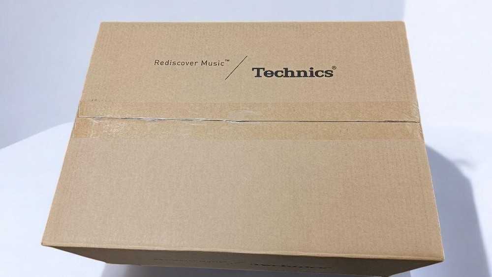 TECHNICS SL-1200G Series Turntable 100V JP w/WT-53E Step-Down Unit EU Ready