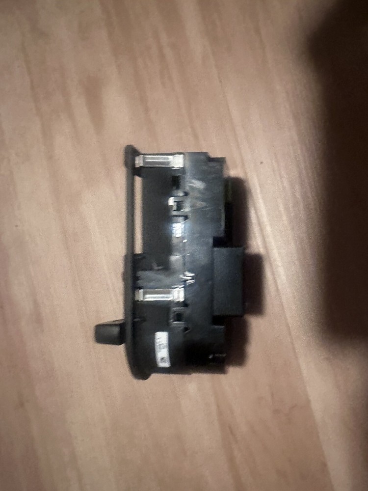 4080940c2 International Headlight Switch