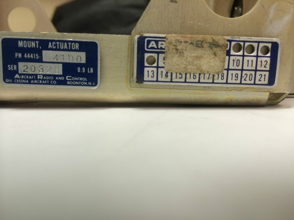 ARC Servo Mount 44415-4100