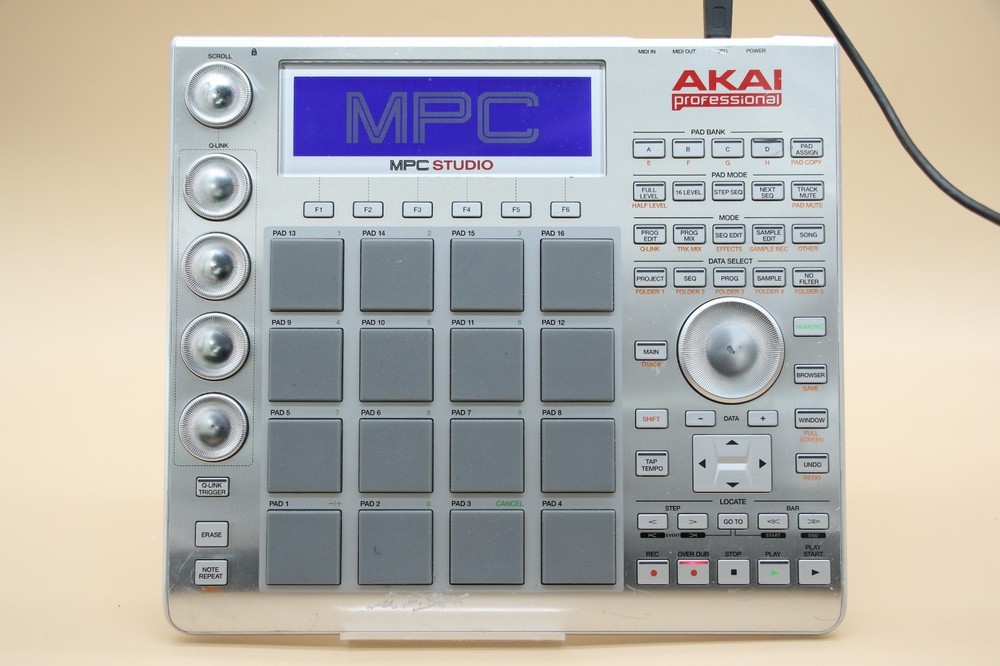 Akai Professional MPC Studio Music Production Controller - Silver