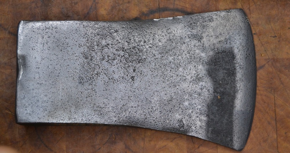 Small Vintage Unmarked True Temper boys Camp Axe 2lbs 4.4oz Nice