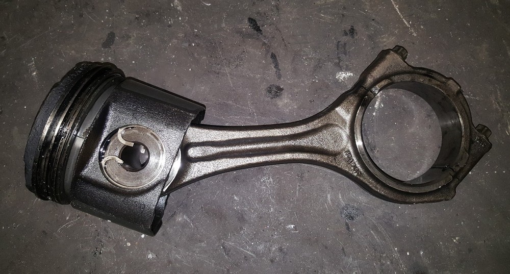 MAXXFORCE 13 ENGINE PISTON & CONNECTING ROD STU126011