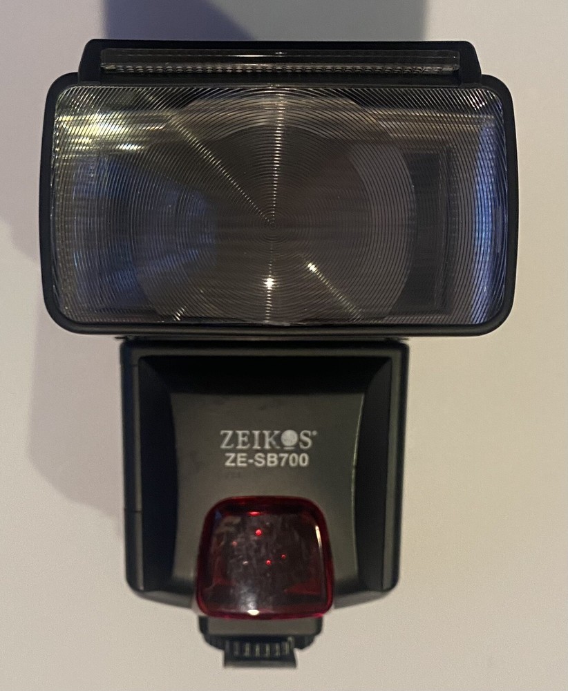 ZEIKOS - ZE-SB700 Digtal SLR Camera Flash - TESTED
