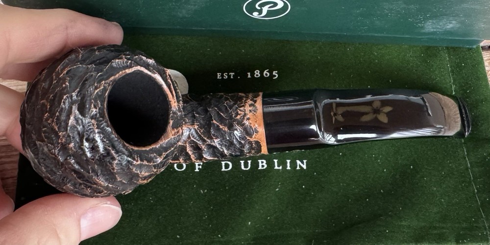 Peterson Aran Rusticated (XL02) Fishtail Pipe - New