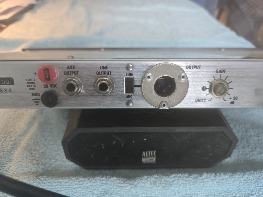 Shure Sr 107 PARAMETRIC EQ