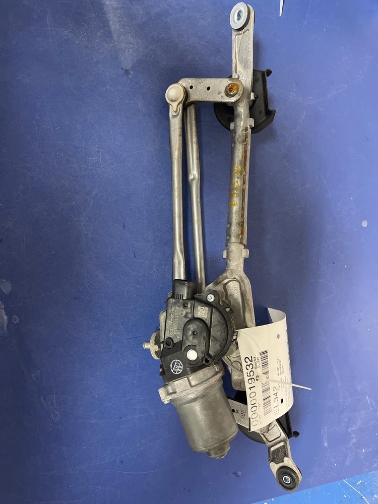 20 SUBARU IMPREZA Wiper Motor Front