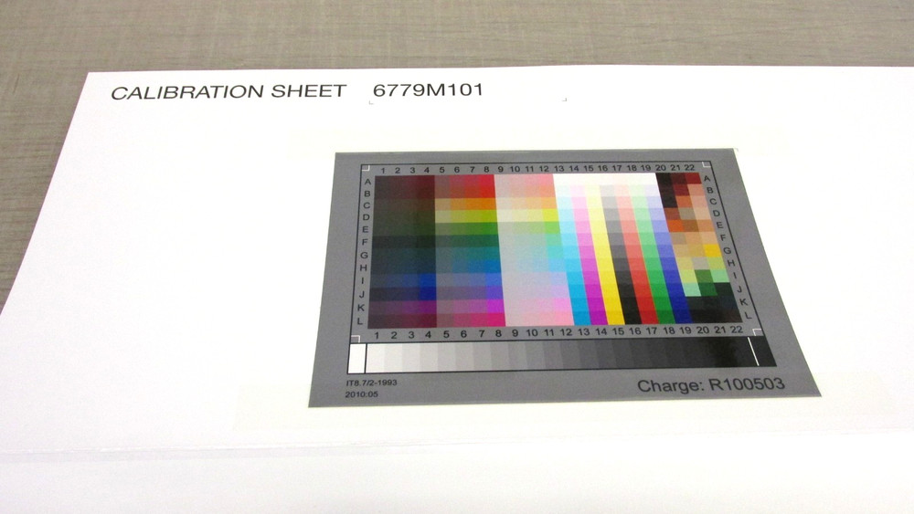 HP Q1277-60030 Service Patterns Includes the Focus Pattern and Calibration Sheet