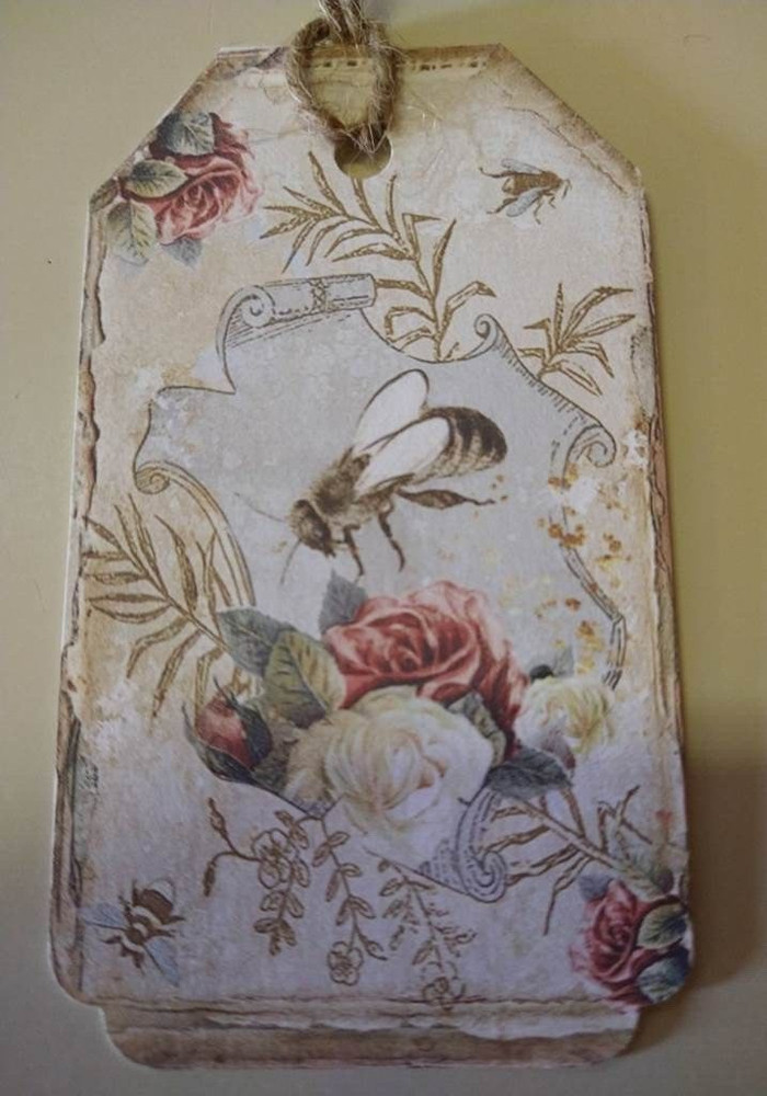 Handcrafted Gift Tags - Vintage Bees 6/set
