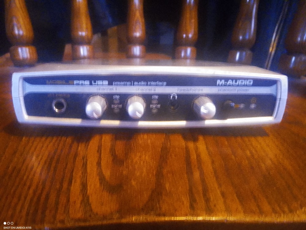 M-Audio Mobile Pre USB Audio Interface Preamp Phantom Power Mic/line Inputs 2006