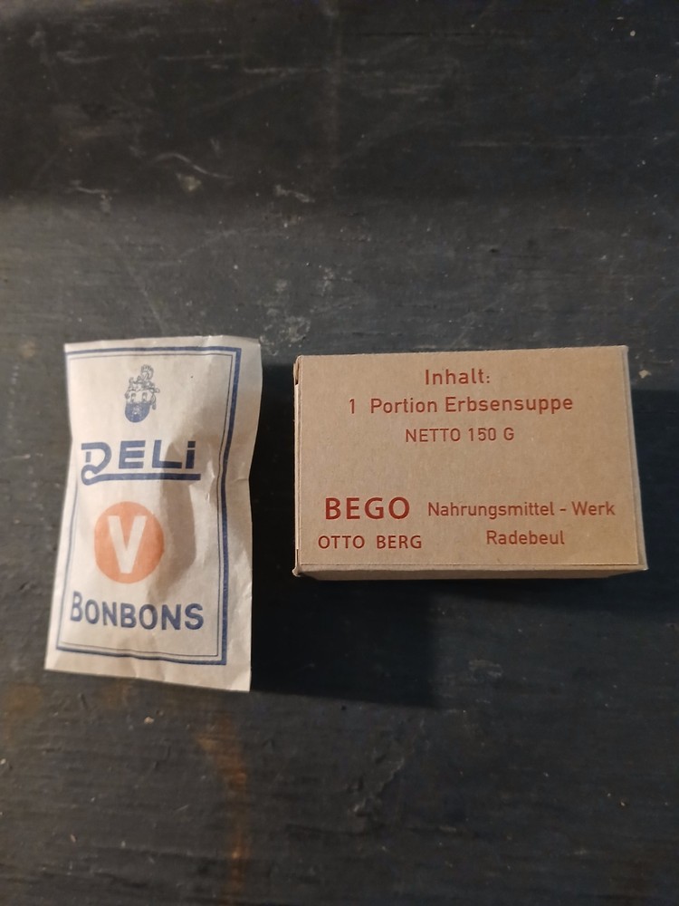 WW2 german reproduction ration components , new , usable ,good