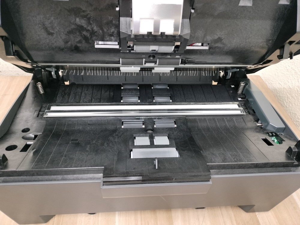 Xerox DocuMate 742 24 bit 600 dpi Duplex Document Scanner