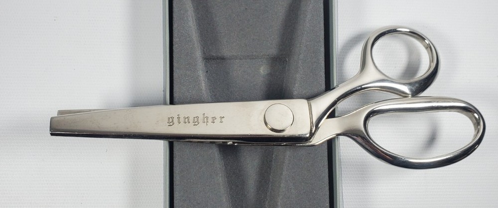 Gingher 7 1/2” Pinking Shear Scissors Italy