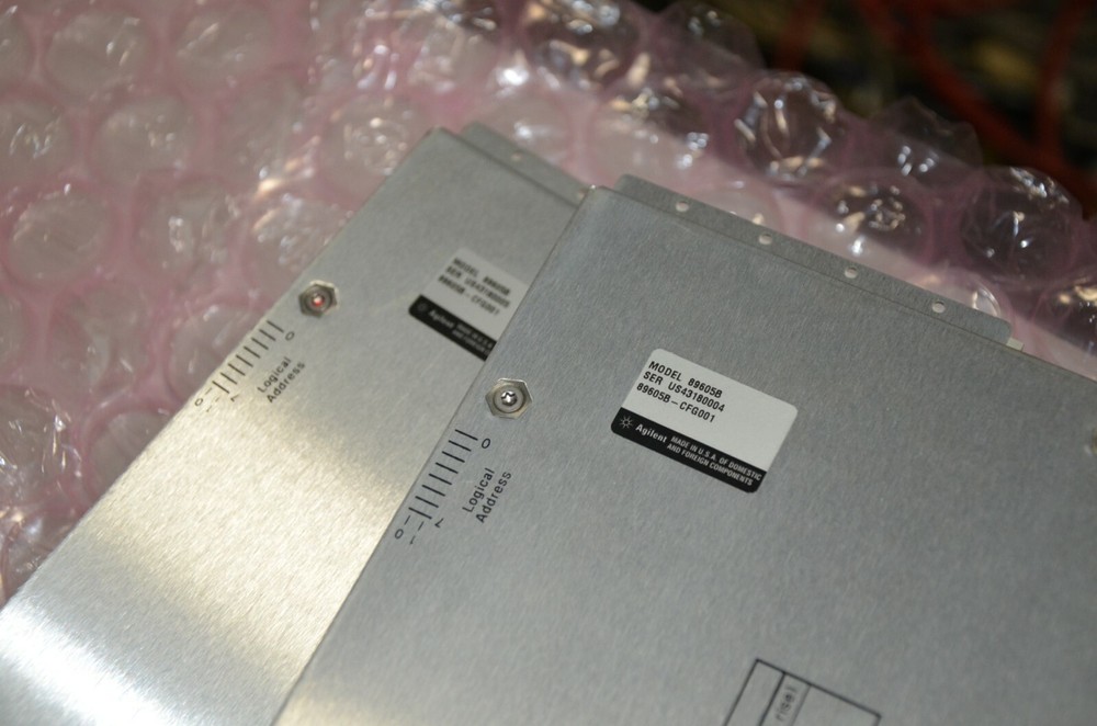 Agilent 89605B 75000 Series B VXI Input Module E8403a Mainframe