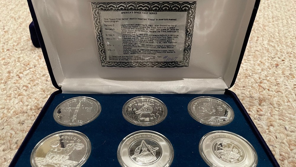 6oz Americas Firsts Space silver medals in case, Mercury, Gemini, Apollo Shuttle