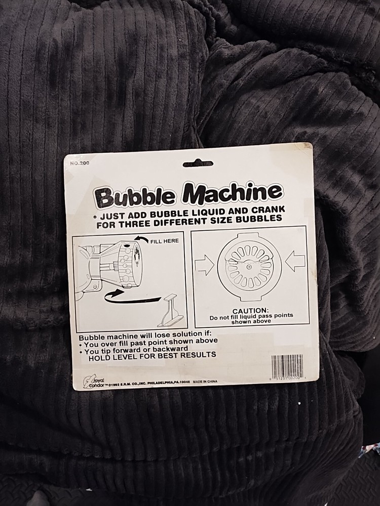 Bubble Machine Vintage 1992 Different Size Bubbles (3) Opened Package