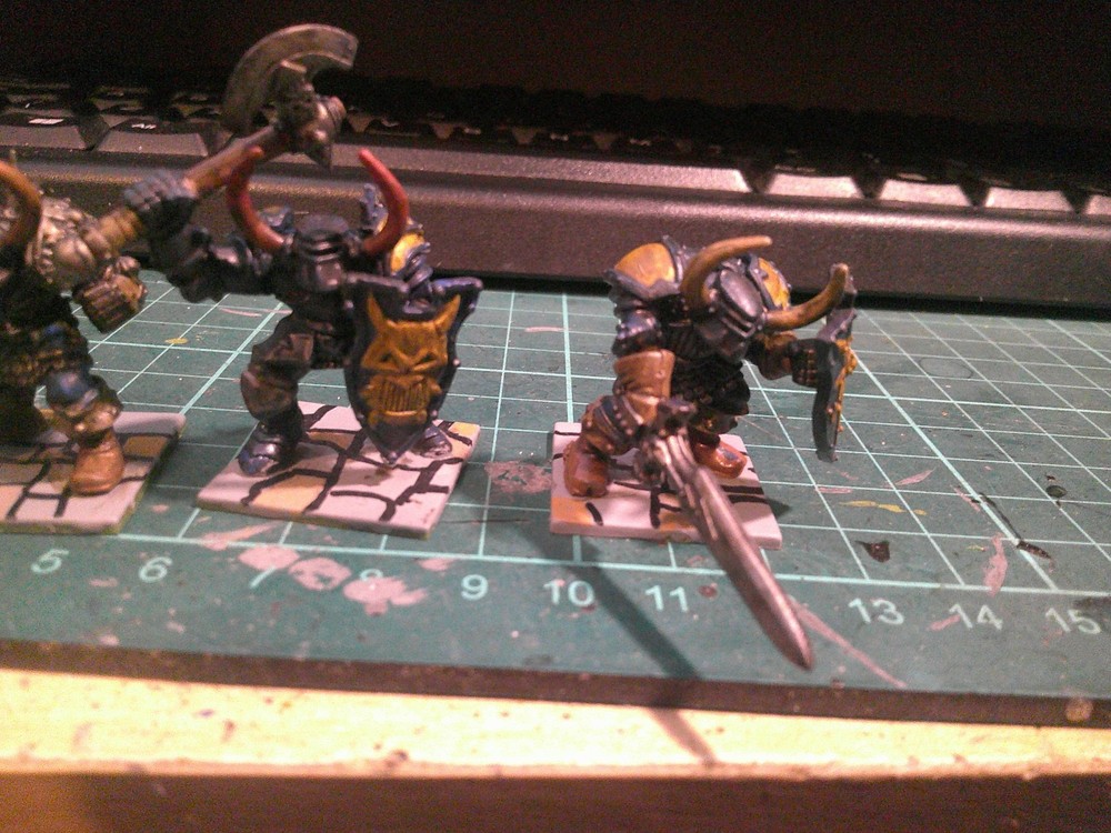 4 Chaos Warriors WHFB painted Games Workshop plastic 1998