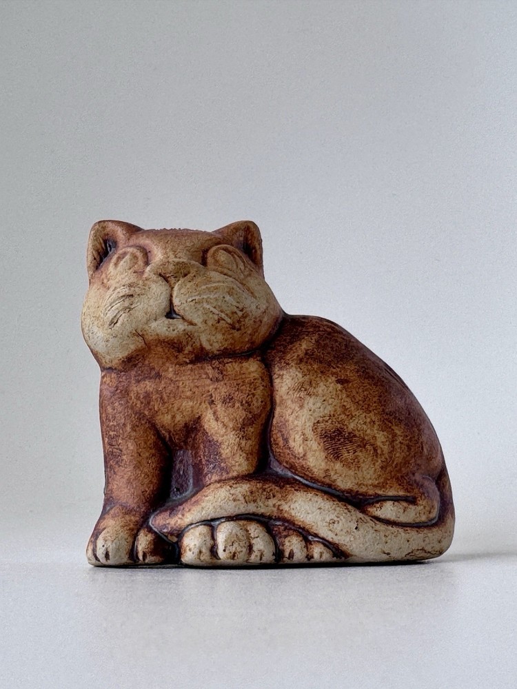Vintage Quantock Designs Pottery Sitting Cat Somerset