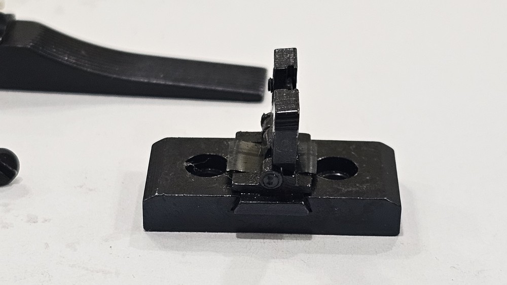 Thompson Center Fire Hawk Muzzleloader Sight Set W/ Screws (B)