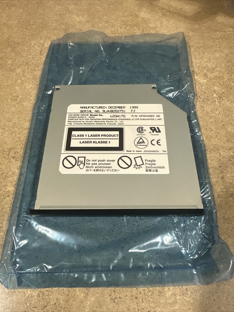 Fujitsu Siemens E-Series E6540 E6560 E6570 CD ROM UJDA170 CD Dvd Burner Drive