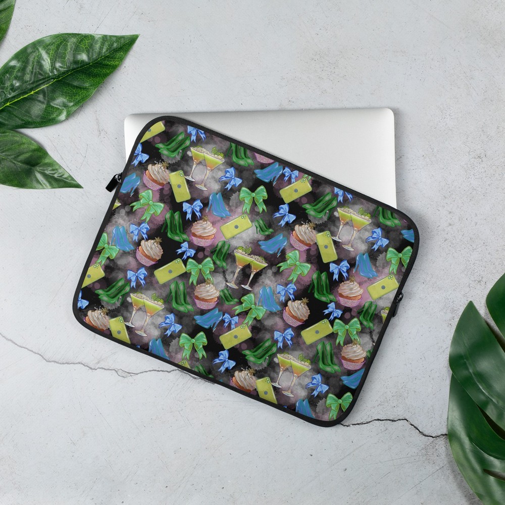 Cocktail night Laptop Sleeve