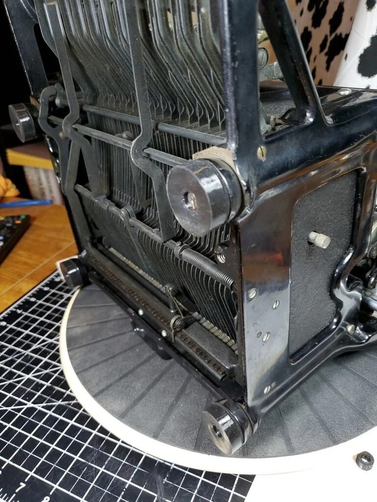 Replacement feet for the Underwood 6 model typewriter.