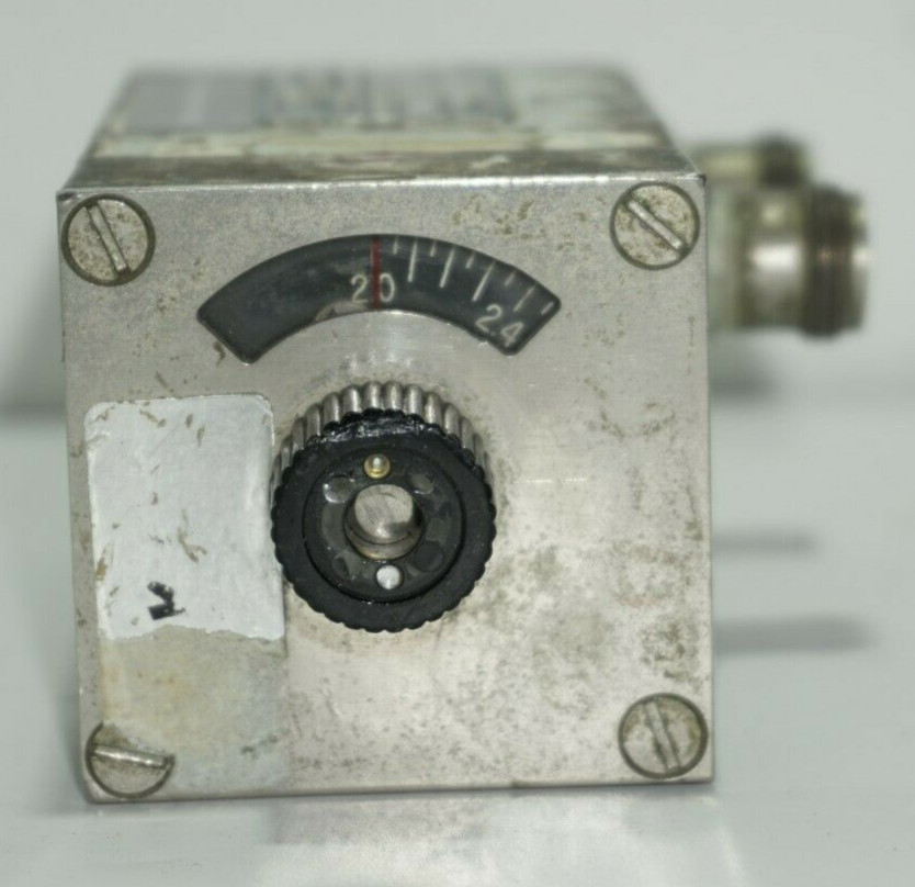 Telmic Manual Tunable Bandpass Filter 2000-4000 MHz Model 3000-5-3EE