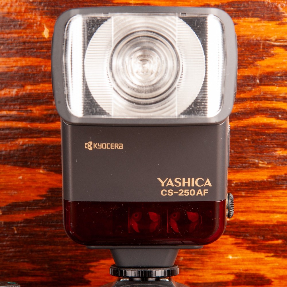Yashica CS-250 AF Hot Shoe Mounted Camera Flash Tested Working