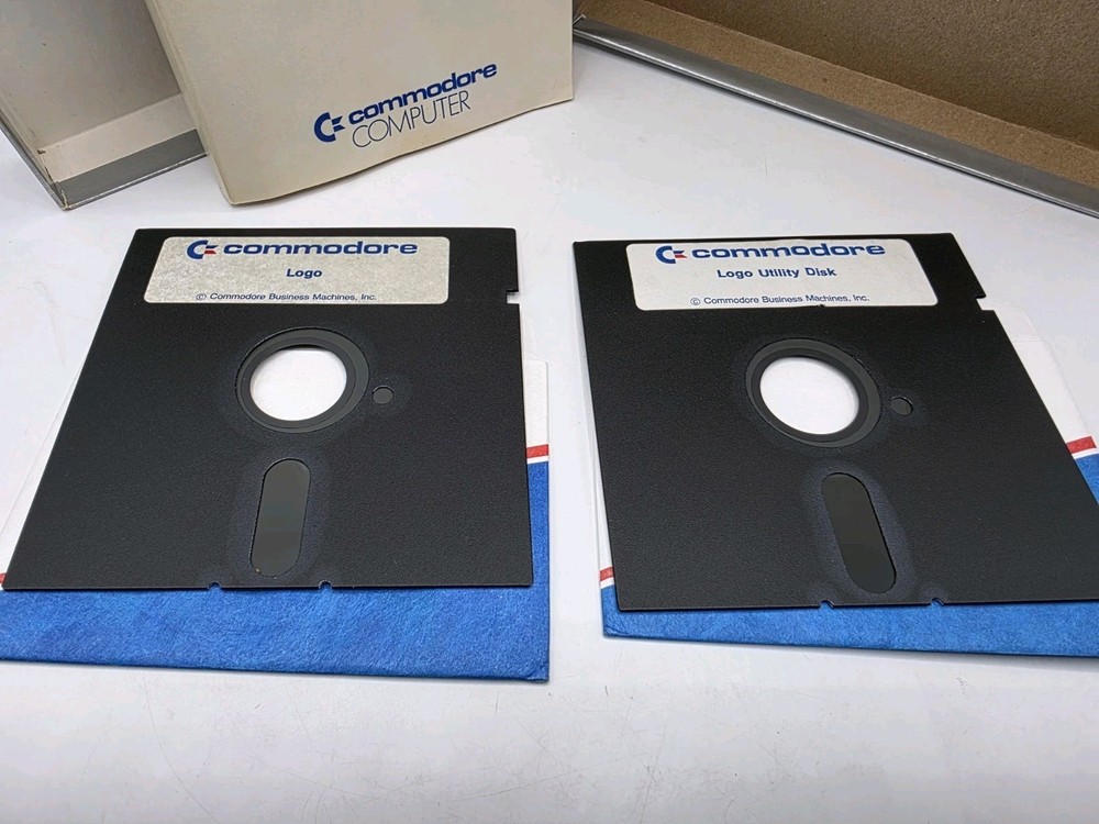 Vintage LOGO Programing Language Commodore 64 Floppy Rare Cib