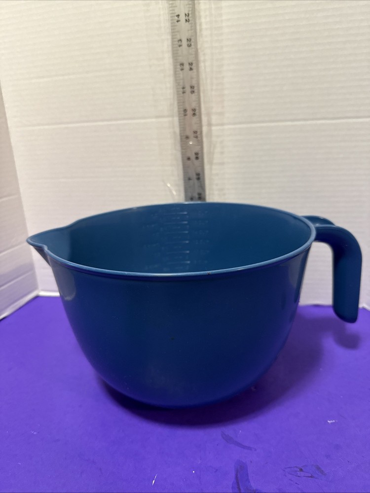 18 Cup Teal Plastic Mixing Bowl With A Handle  Prepara