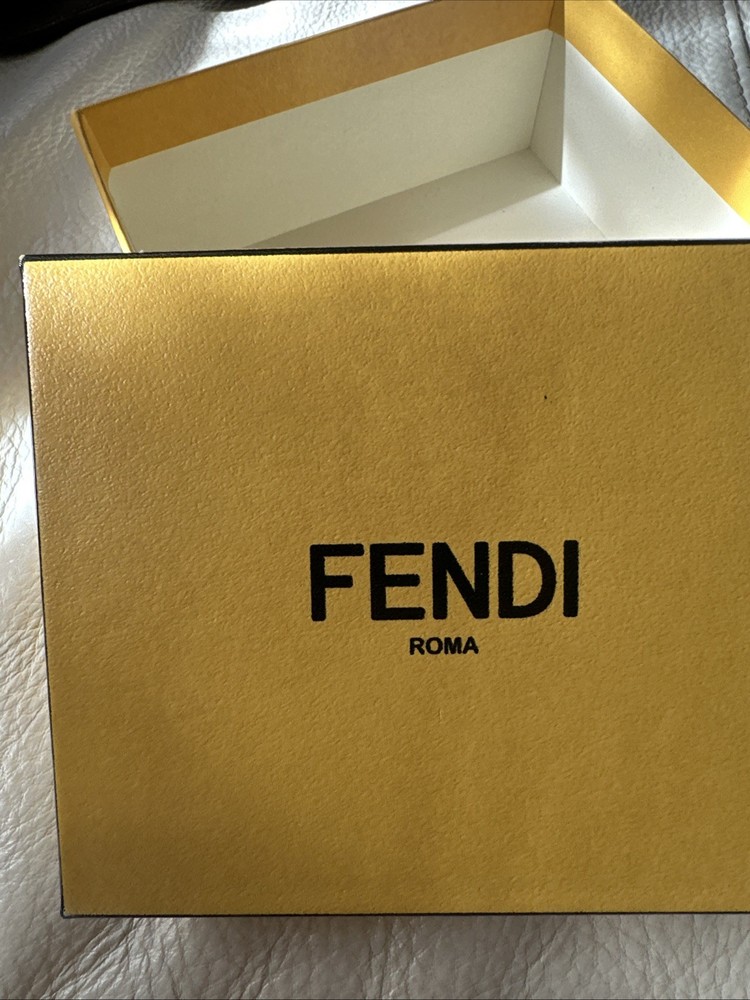 Fendi Baguette Card Box Only