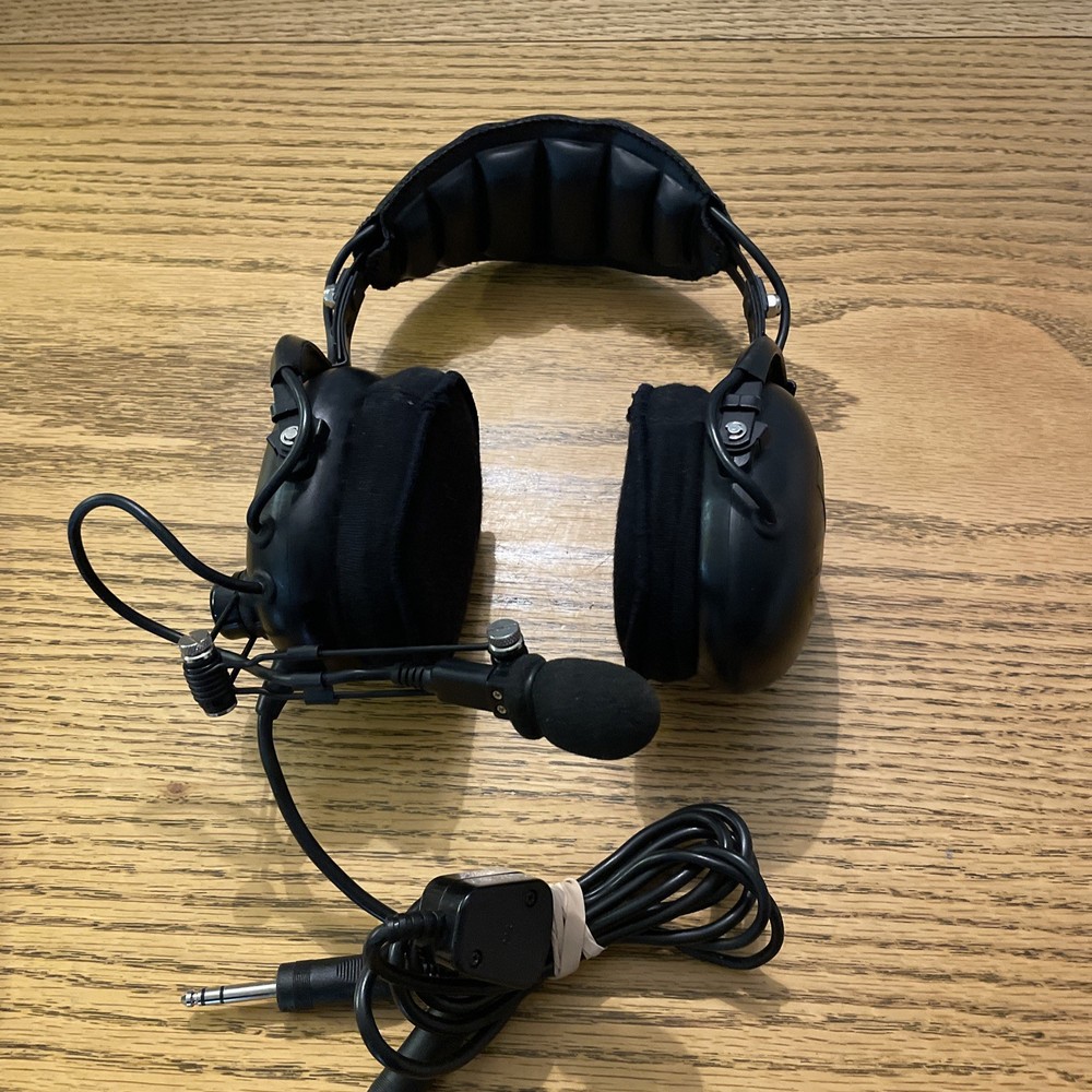 Flightcom Classic Aviation Headset Black | Model 4DLX
