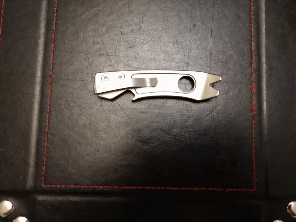 Gerber Chonk Multi-Tool Prybar 2 Screwdrivers Wire Stripper Nail Puller Bottle