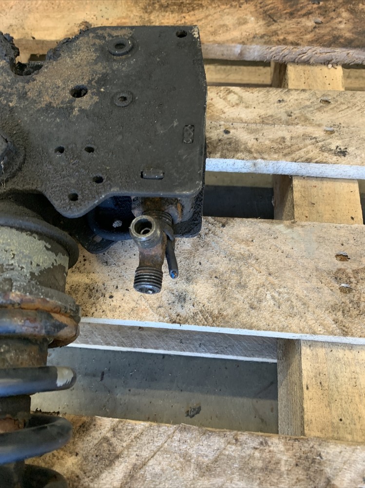 CF DAF NS CAB LOCK, SHOCK AND SPRING.