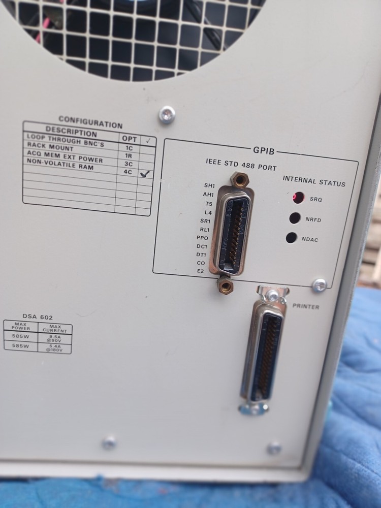 TEKTRONICS DSA 602 DIGITIZING SIGNAL ANALYZER