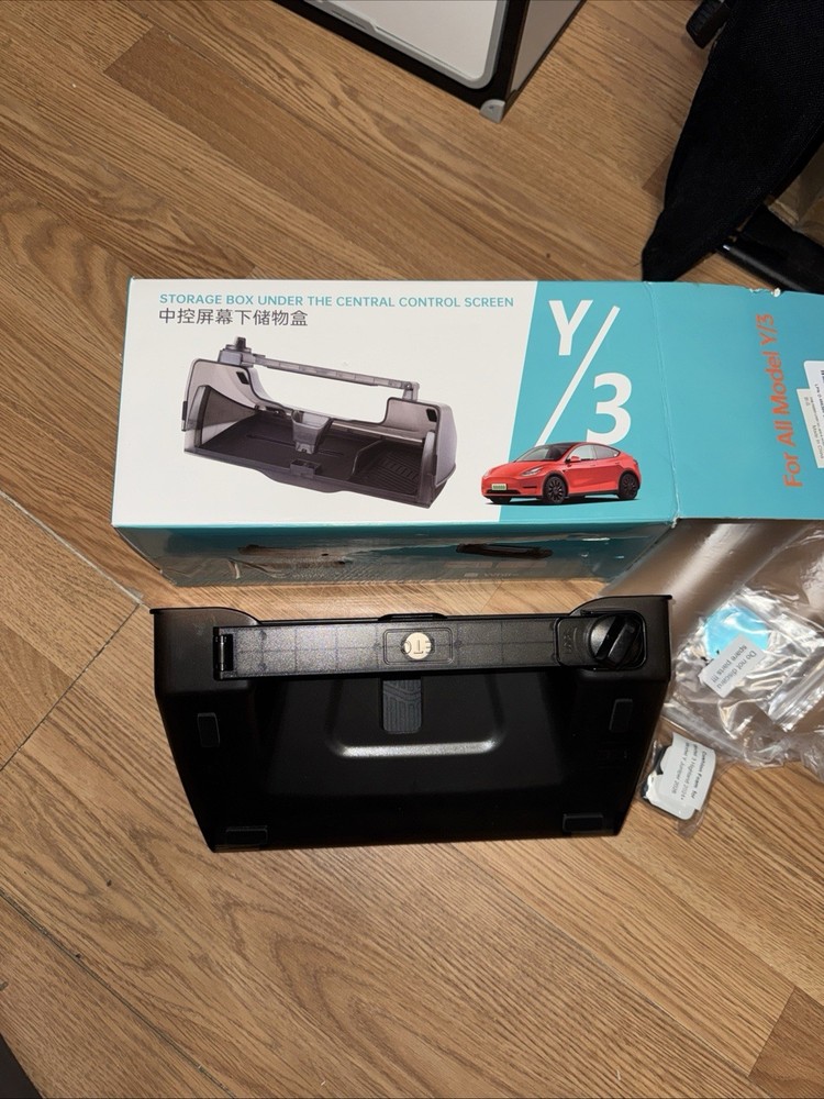 Tesla Hidden Under Screen Storage Box [One-tap Open Convenience]