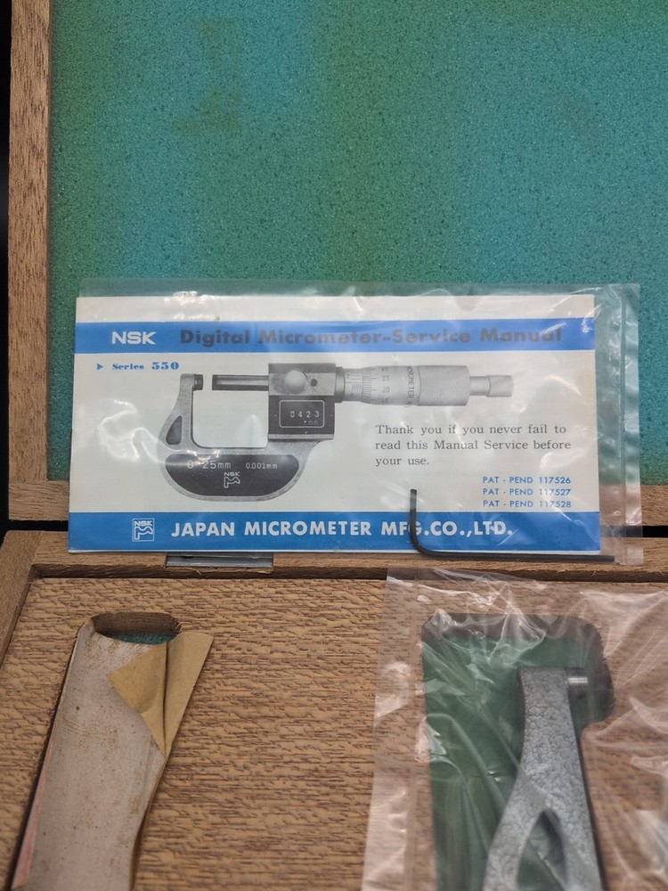 NSK Japan DIGITAL MICROMETER SET with wooden case