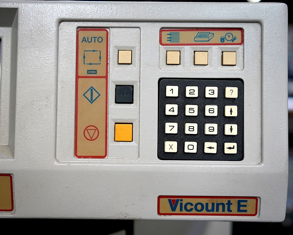Vaccumatic Viscount Counter Paper Machine